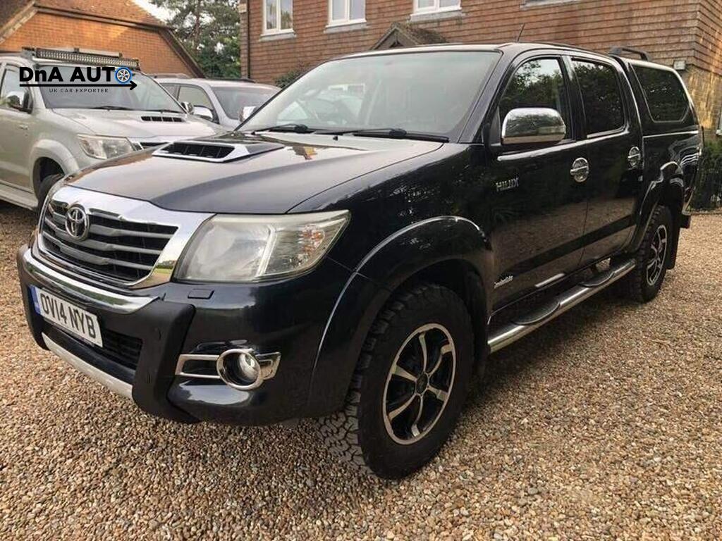 Toyota Hilux 3.0 D-4D Invincible Pickup Double Cab 4dr Diesel Auto 4WD Euro 5 (171 ps)