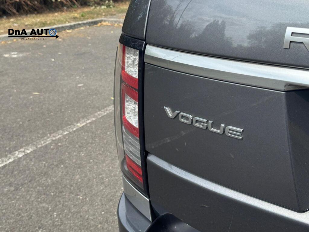 Land Rover Range Rover 3.0 TD V6 Vogue SUV 5dr Diesel Auto 4WD Euro 5 (s/s) (258 ps)