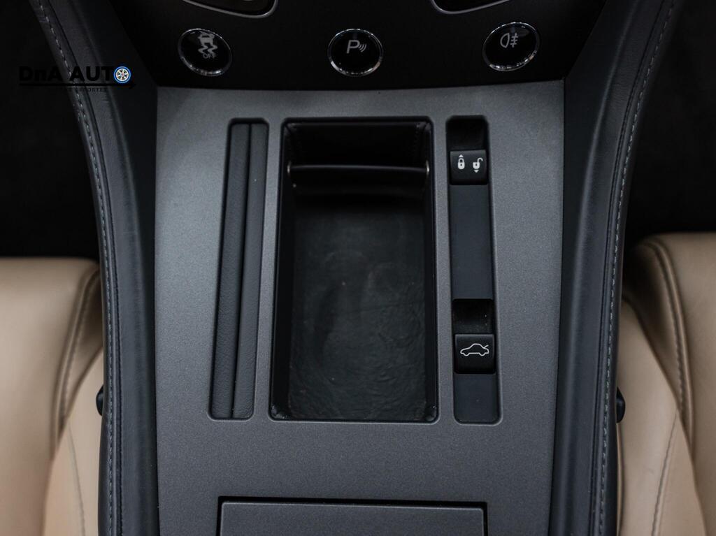 Aston Martin Vantage 4.7 V8 Coupe 2dr Petrol Sportshift II Euro 6 (420 bhp)