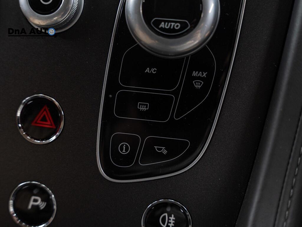 Aston Martin Vantage 4.7 V8 Coupe 2dr Petrol Sportshift II Euro 6 (420 bhp)