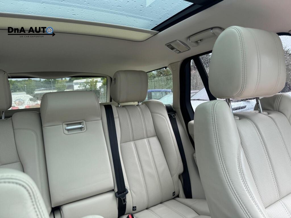 Land Rover Range Rover 3.0 TD V6 Vogue SUV 5dr Diesel Auto 4WD Euro 5 (s/s) (258 ps)