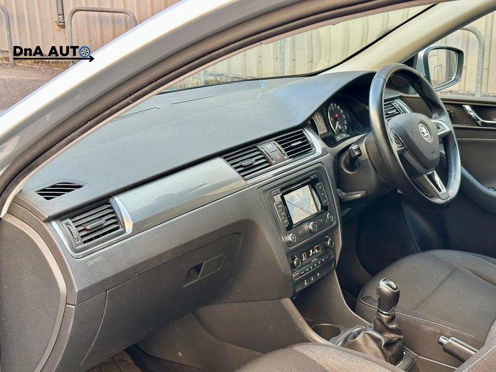 Skoda Rapid Spaceback 1.2 TSI SE Tech Hatchback 5dr Petrol Manual Euro 5 (105 ps)