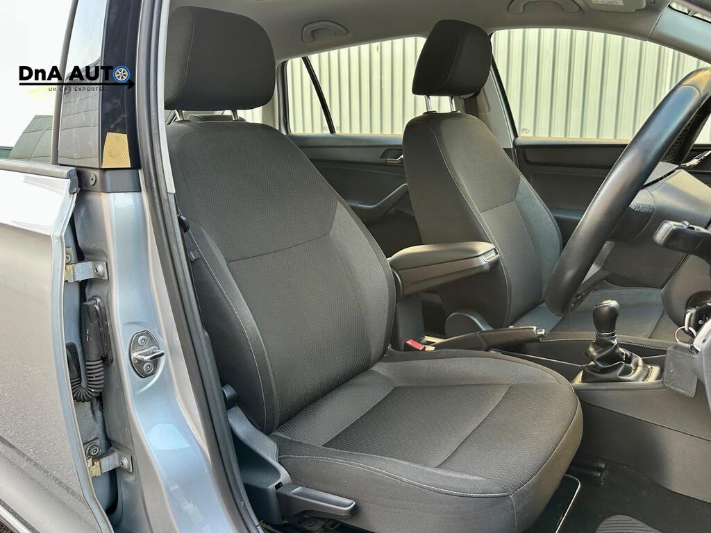 Skoda Rapid Spaceback 1.2 TSI SE Tech Hatchback 5dr Petrol Manual Euro 5 (105 ps)