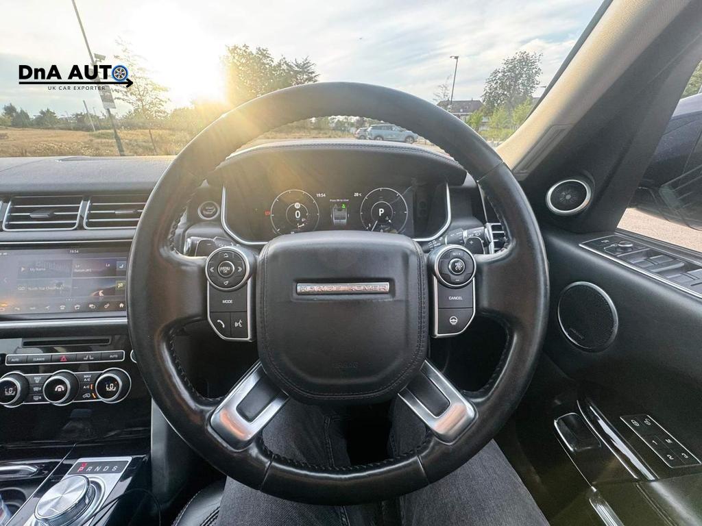 Land Rover Range Rover 3.0 TD V6 Vogue SE SUV 5dr Diesel Auto 4WD Euro 6 (s/s) (258 ps)