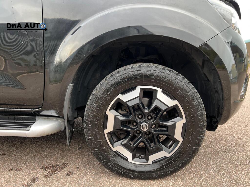 Nissan Navara 2.3 dCi Tekna Pickup Double Cab 4dr Diesel Auto 4WD Euro 6 (190 ps)