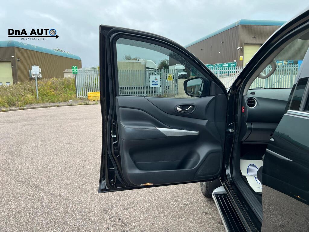 Nissan Navara 2.3 dCi Tekna Pickup Double Cab 4dr Diesel Auto 4WD Euro 6 (190 ps)