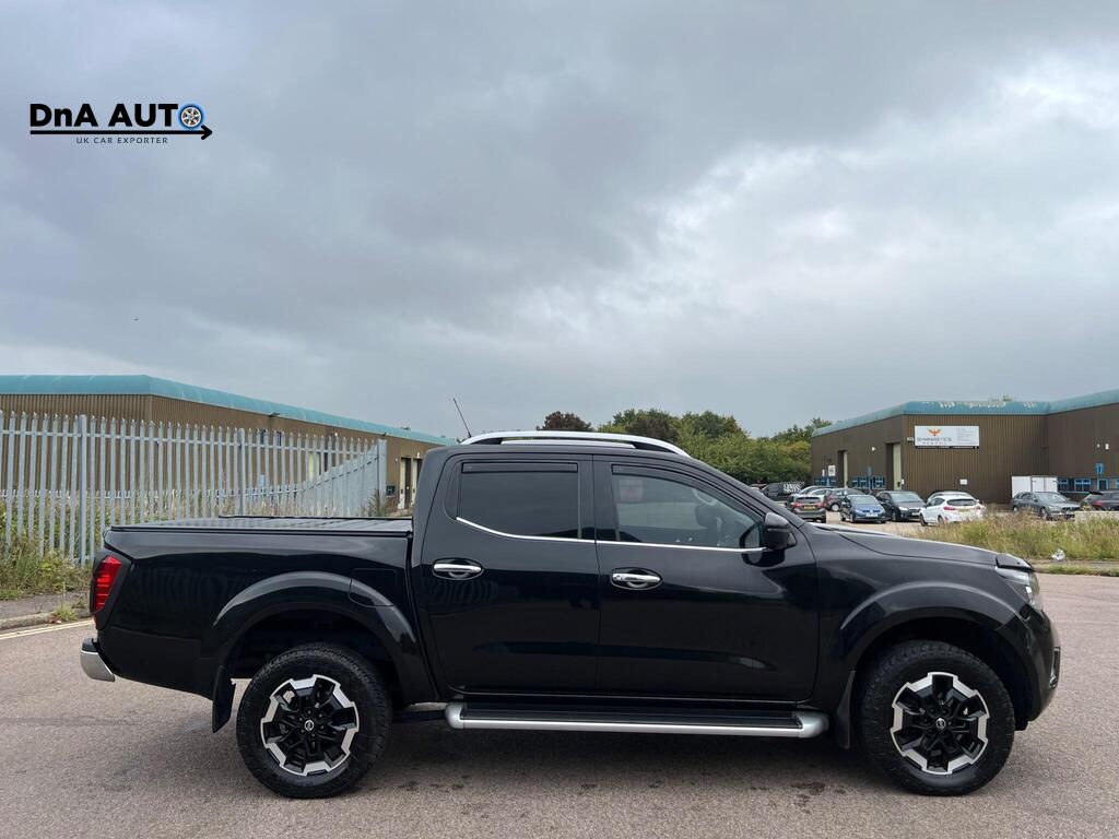 Nissan Navara 2.3 dCi Tekna Pickup Double Cab 4dr Diesel Auto 4WD Euro 6 (190 ps)
