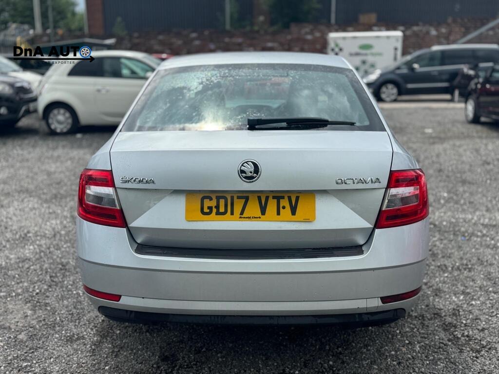 Skoda Octavia 1.6 TDI S Hatchback 5dr Diesel DSG Euro 6 (s/s) (115 ps)