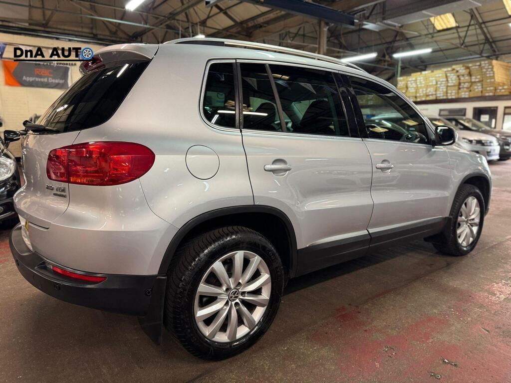 Volkswagen Tiguan 2.0 TDI BlueMotion Tech Match SUV 5dr Diesel DSG 4WD Euro 5 (s/s) (140 ps)