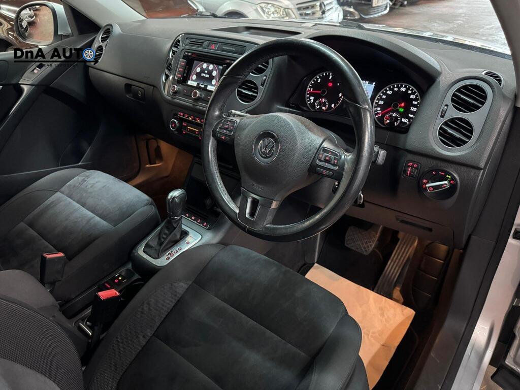 Volkswagen Tiguan 2.0 TDI BlueMotion Tech Match SUV 5dr Diesel DSG 4WD Euro 5 (s/s) (140 ps)
