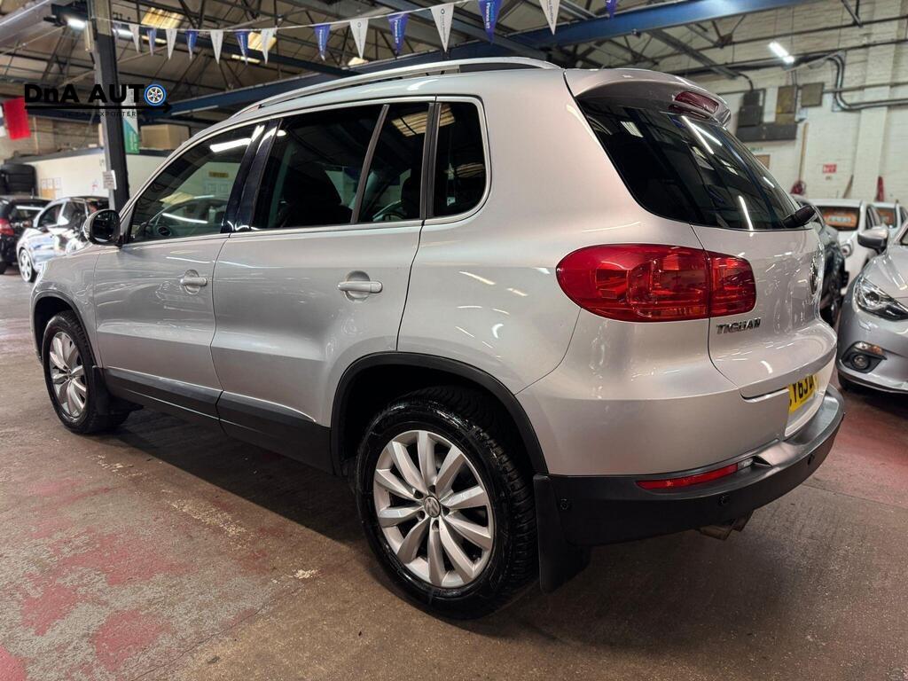 Volkswagen Tiguan 2.0 TDI BlueMotion Tech Match SUV 5dr Diesel DSG 4WD Euro 5 (s/s) (140 ps)