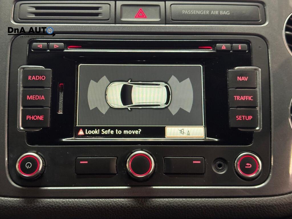 Volkswagen Tiguan 2.0 TDI BlueMotion Tech Match SUV 5dr Diesel DSG 4WD Euro 5 (s/s) (140 ps)