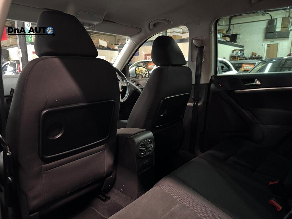 Volkswagen Tiguan 2.0 TDI BlueMotion Tech Match SUV 5dr Diesel DSG 4WD Euro 5 (s/s) (140 ps)