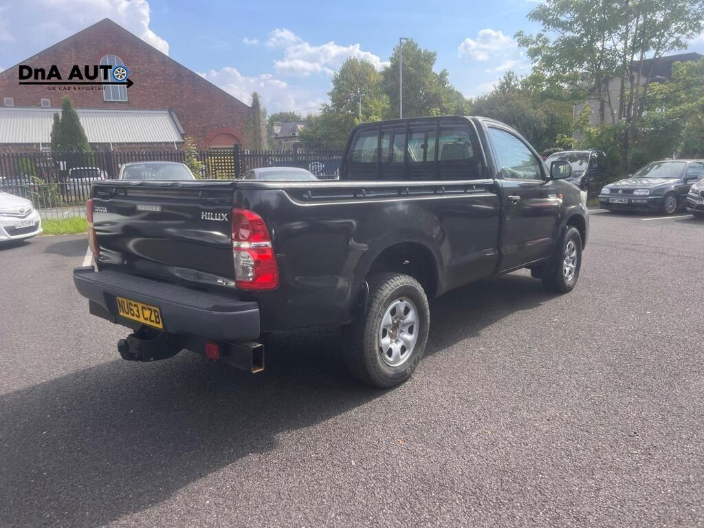 Toyota Hilux 2.5 D-4D HL2 Pickup 2dr Diesel Manual 4WD Euro 5 (144 ps)