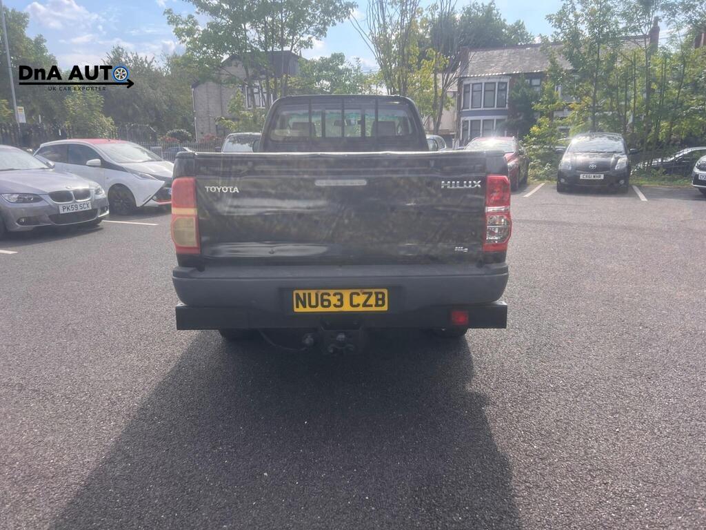 Toyota Hilux 2.5 D-4D HL2 Pickup 2dr Diesel Manual 4WD Euro 5 (144 ps)