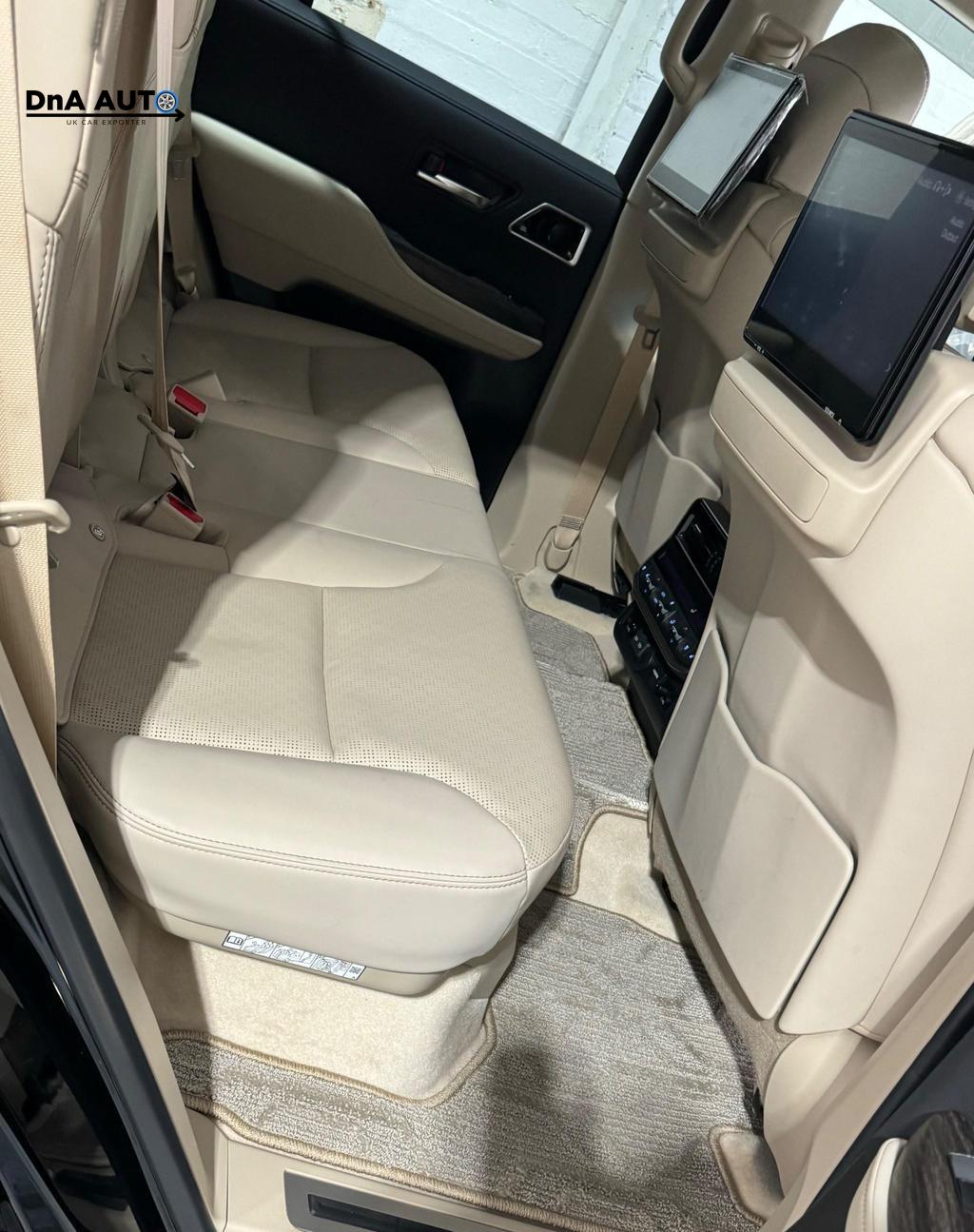 Toyota Land Cruiser SUV (2017 - 2024)