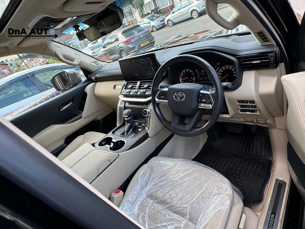 Toyota Land Cruiser SUV (2017 - 2024)