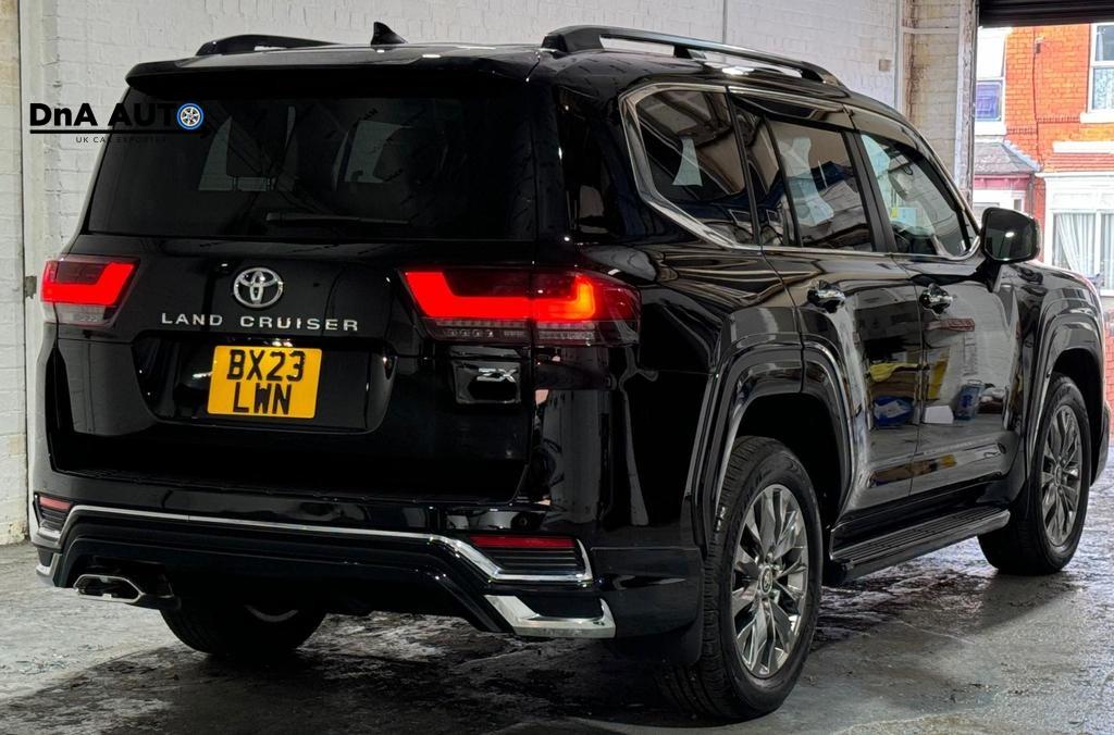 Toyota Land Cruiser SUV (2017 - 2024)