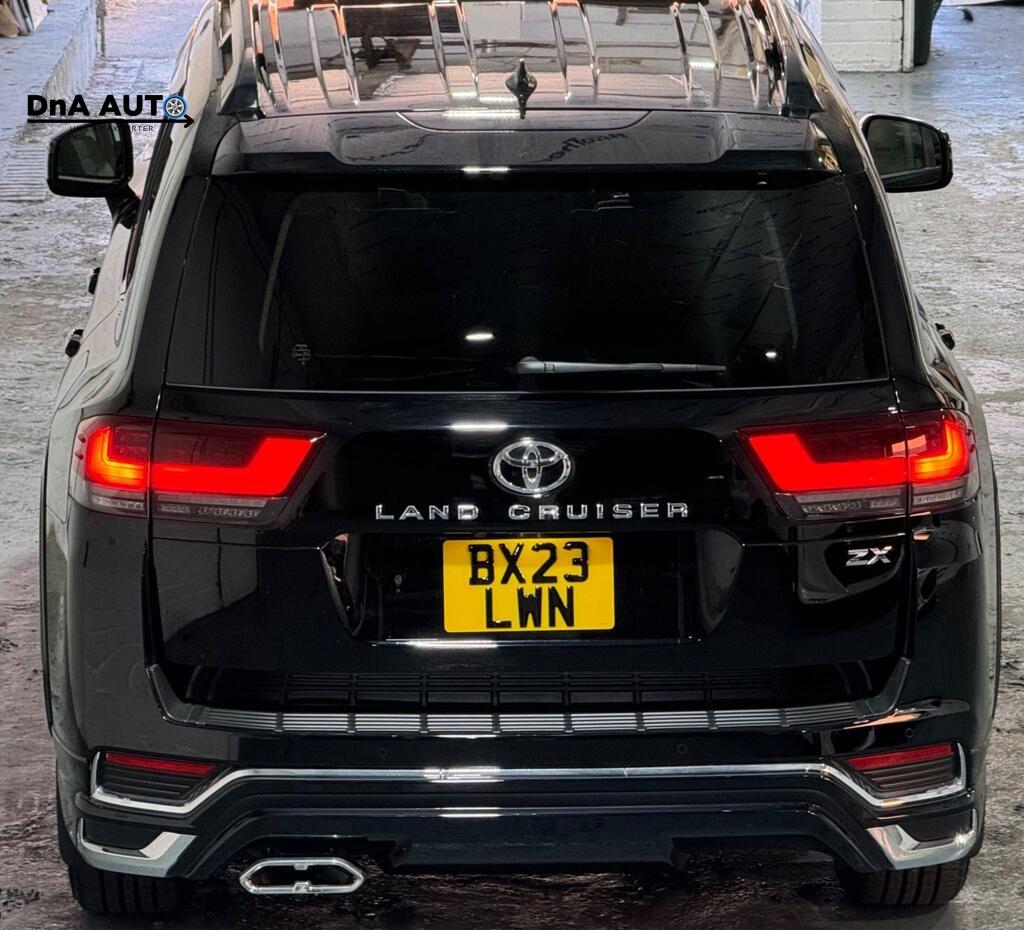 Toyota Land Cruiser SUV (2017 - 2024)