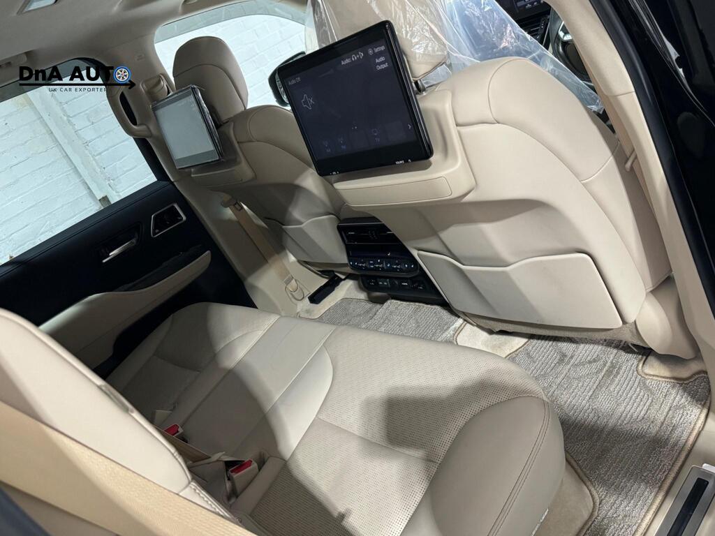 Toyota Land Cruiser SUV (2017 - 2024)