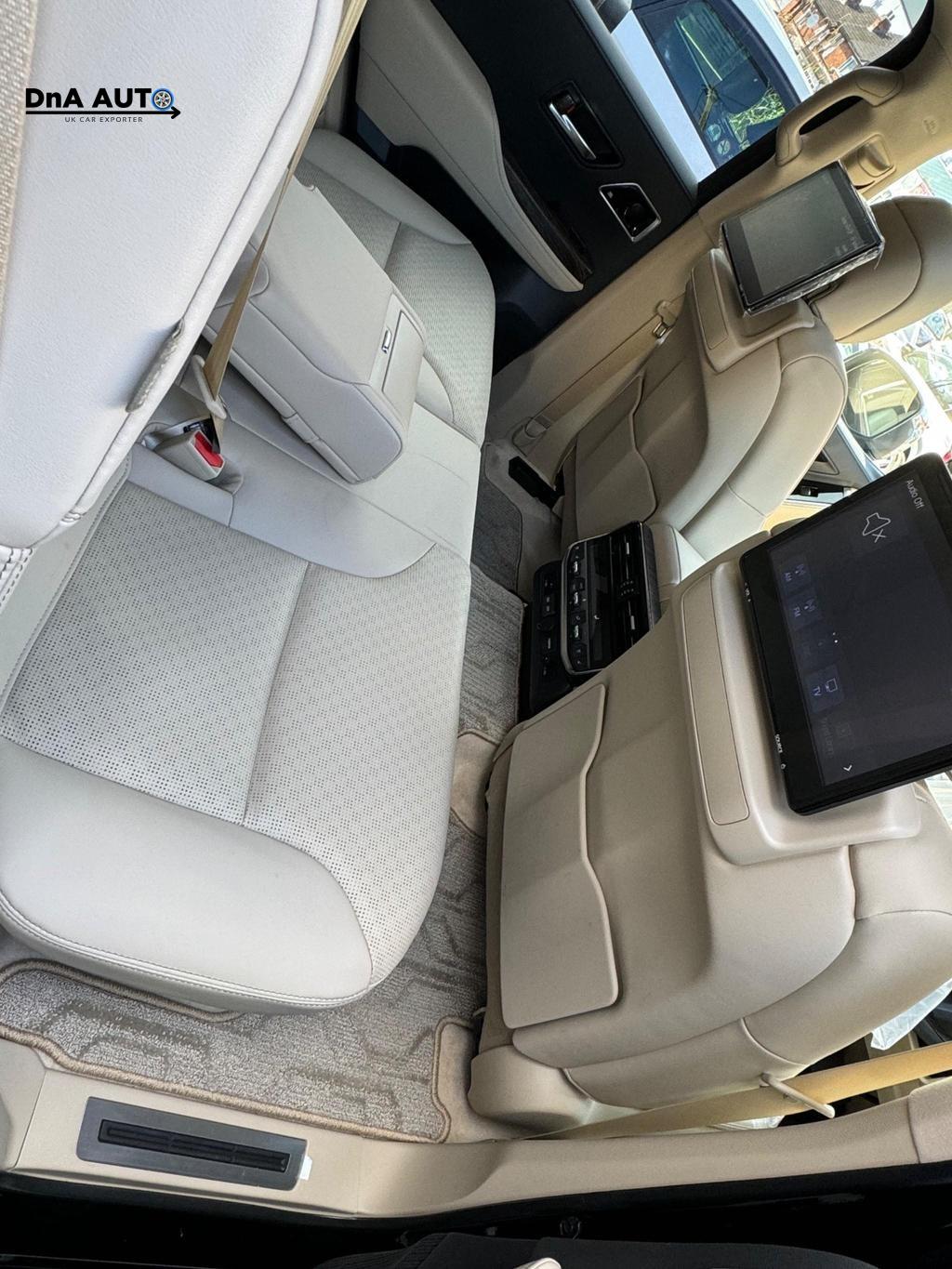 Toyota Land Cruiser SUV (2017 - 2024)