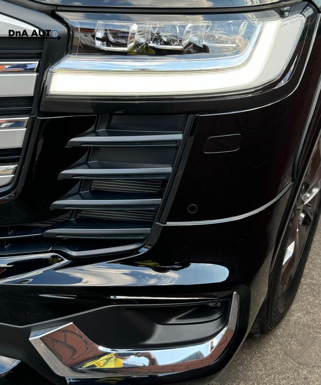 Toyota Land Cruiser SUV (2017 - 2024)