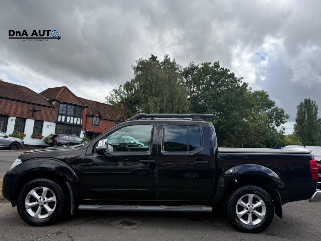 Nissan Navara 2.5 dCi Tekna Pickup Double Cab 4dr Diesel Manual 4WD Euro 5 (190 ps)
