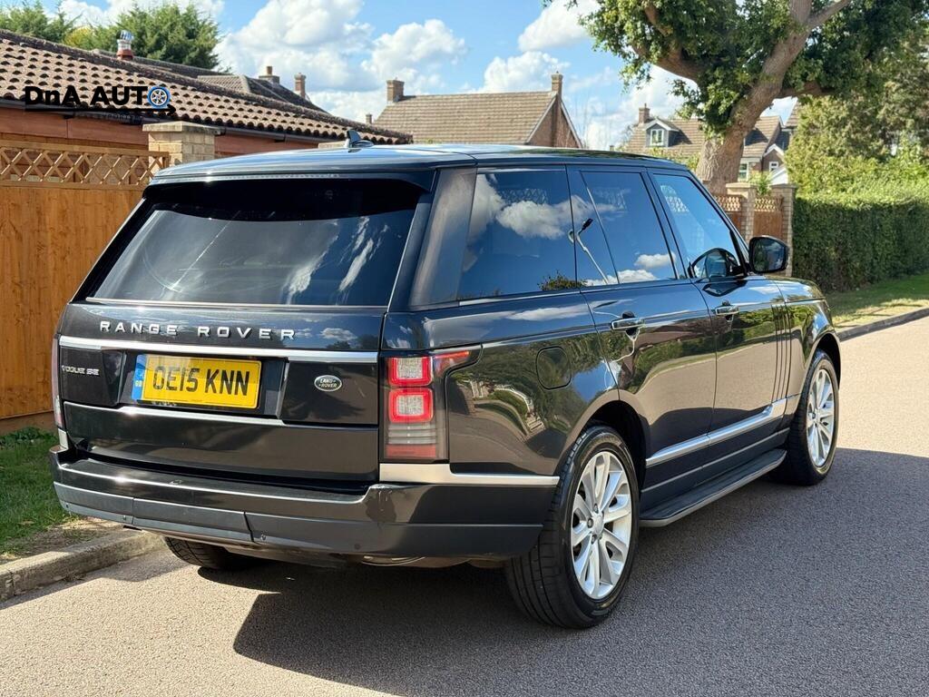 Land Rover Range Rover 3.0 TD V6 Vogue SE SUV 5dr Diesel Auto 4WD Euro 5 (s/s) (258 ps)