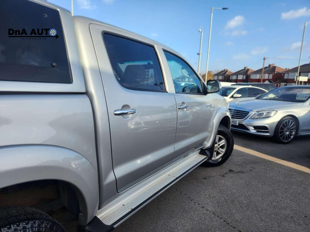 Toyota Hilux 2.5 D-4D HL3 Pickup Double Cab 4dr Diesel Manual 4WD Euro 5 (144 ps)
