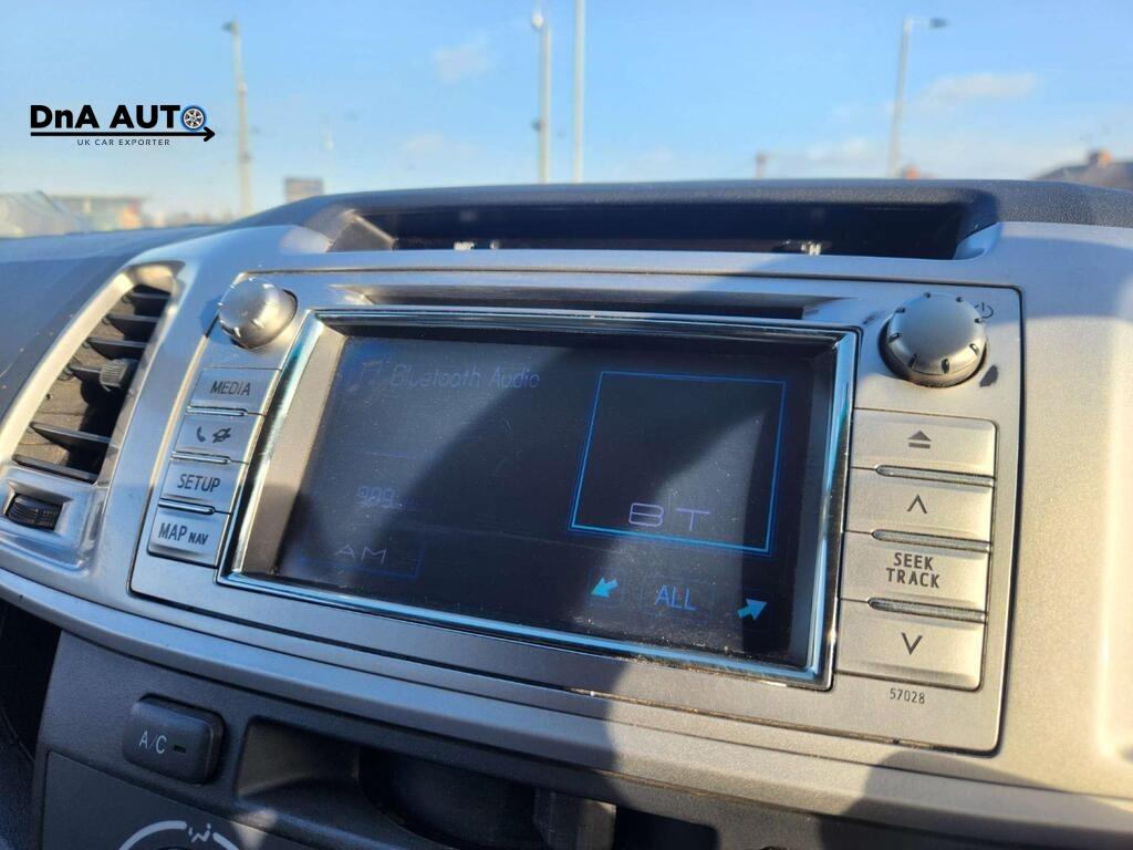 Toyota Hilux 2.5 D-4D HL3 Pickup Double Cab 4dr Diesel Manual 4WD Euro 5 (144 ps)