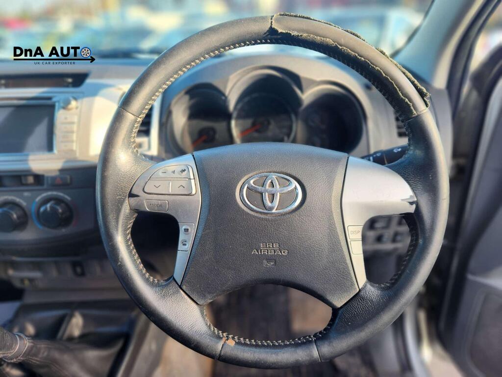 Toyota Hilux 2.5 D-4D HL3 Pickup Double Cab 4dr Diesel Manual 4WD Euro 5 (144 ps)