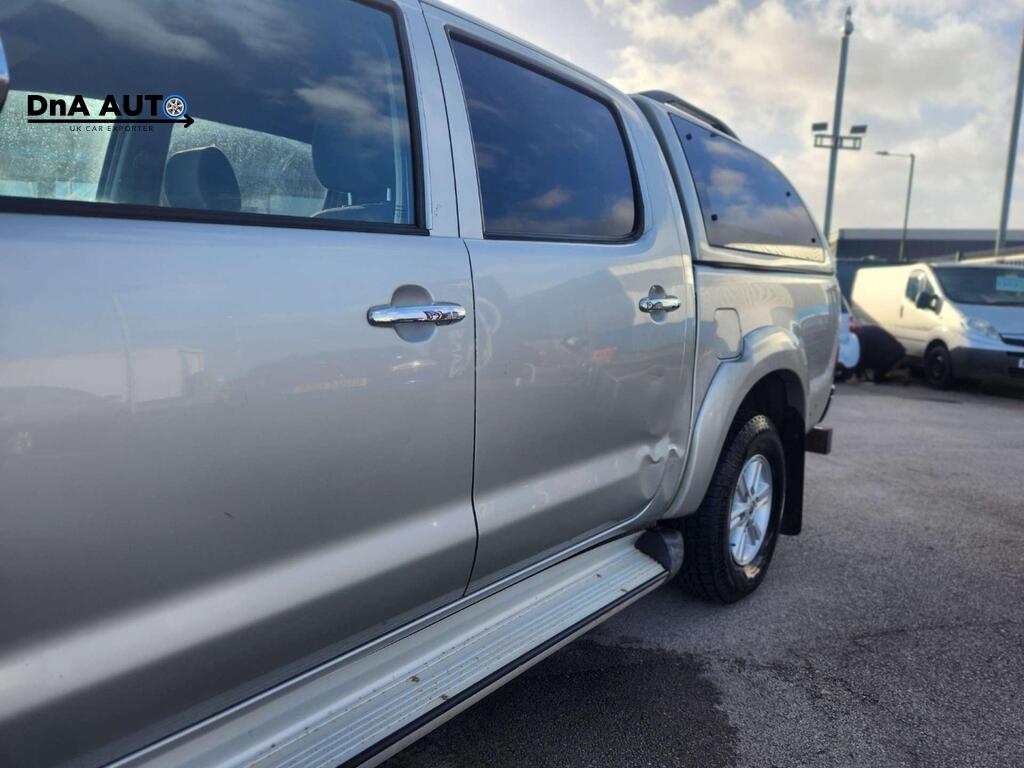Toyota Hilux 2.5 D-4D HL3 Pickup Double Cab 4dr Diesel Manual 4WD Euro 5 (144 ps)
