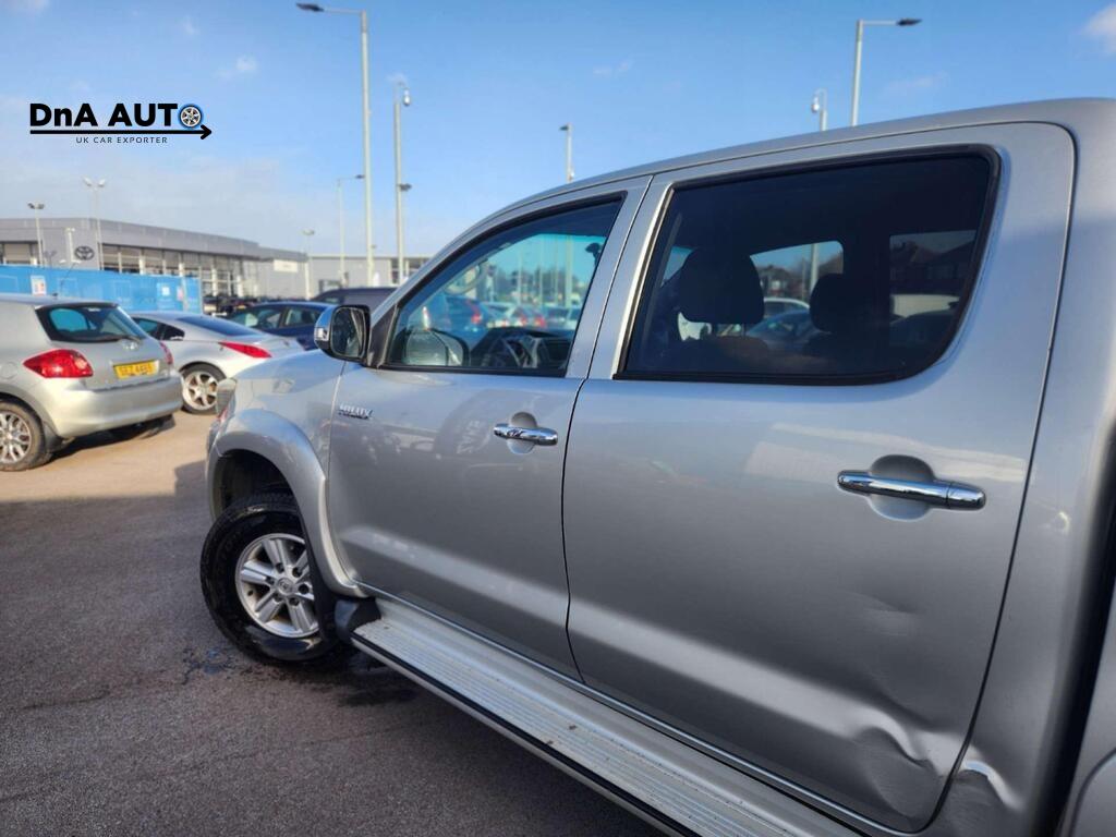 Toyota Hilux 2.5 D-4D HL3 Pickup Double Cab 4dr Diesel Manual 4WD Euro 5 (144 ps)