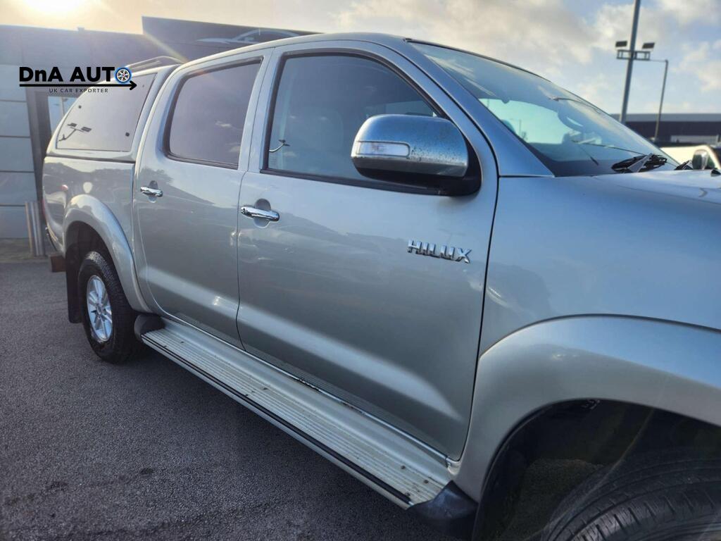 Toyota Hilux 2.5 D-4D HL3 Pickup Double Cab 4dr Diesel Manual 4WD Euro 5 (144 ps)