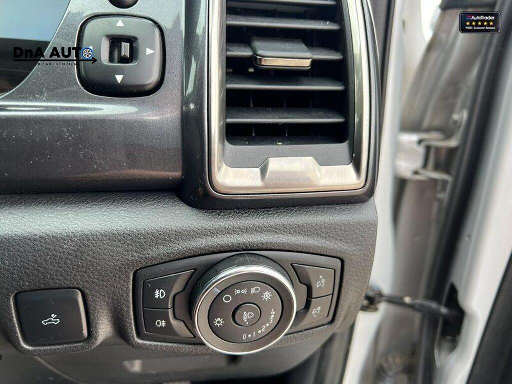 Ford Ranger 2.0 EcoBlue Wildtrak Pickup Double Cab 4dr Diesel Auto 4WD Euro 6 (s/s) (213 ps)