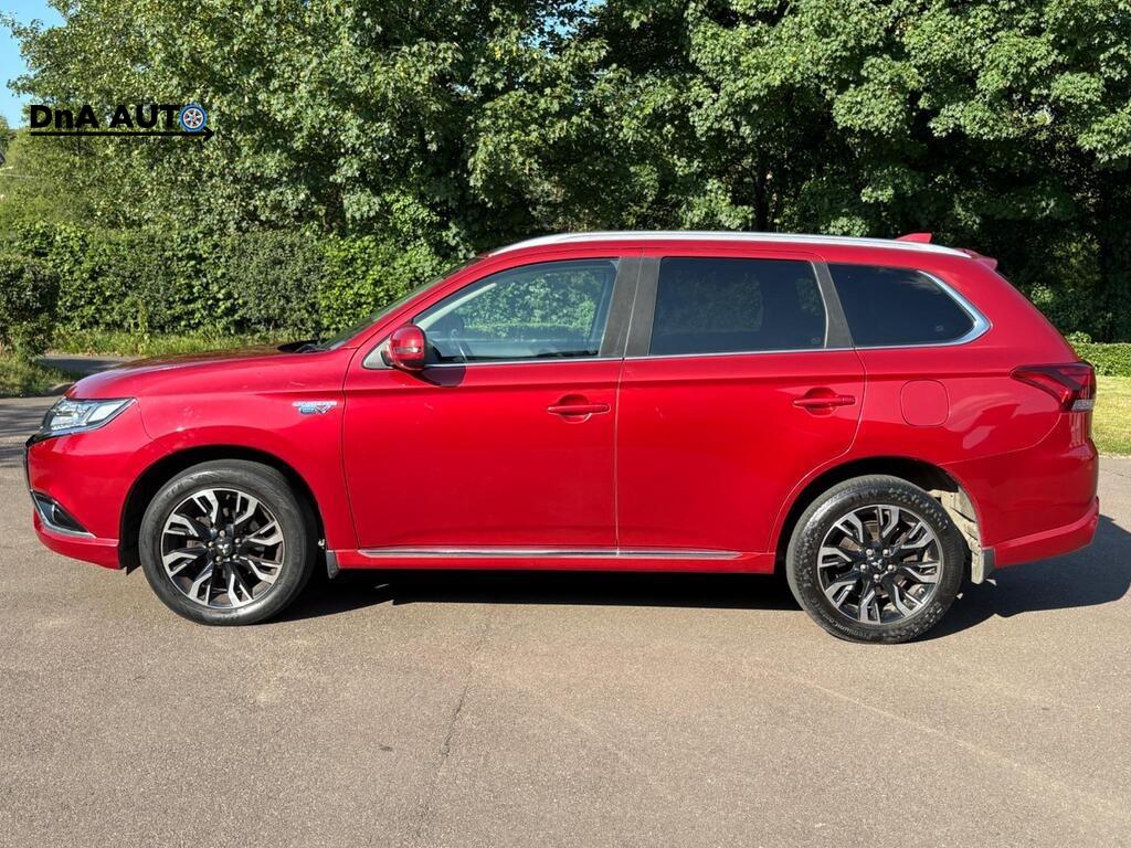 Mitsubishi Outlander 2.0h 12kWh Juro SUV 5dr Petrol Plug-in Hybrid CVT 4WD Euro 6 (s/s) (200 ps)