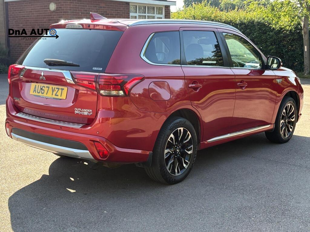 Mitsubishi Outlander 2.0h 12kWh Juro SUV 5dr Petrol Plug-in Hybrid CVT 4WD Euro 6 (s/s) (200 ps)