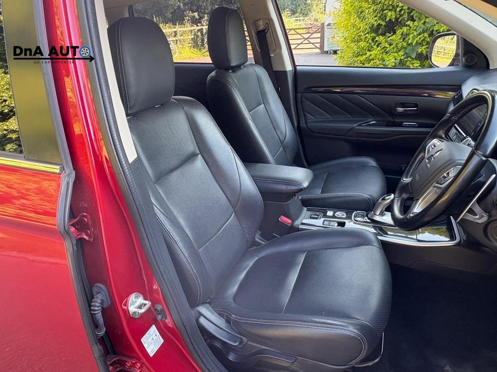 Mitsubishi Outlander 2.0h 12kWh Juro SUV 5dr Petrol Plug-in Hybrid CVT 4WD Euro 6 (s/s) (200 ps)