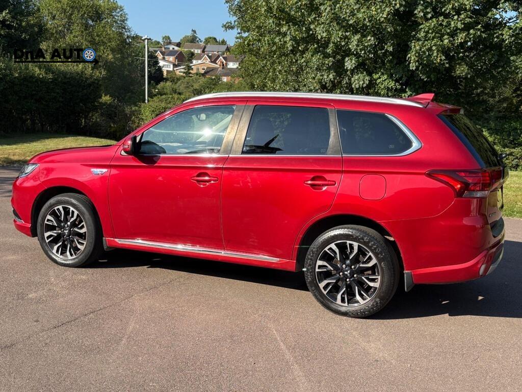 Mitsubishi Outlander 2.0h 12kWh Juro SUV 5dr Petrol Plug-in Hybrid CVT 4WD Euro 6 (s/s) (200 ps)