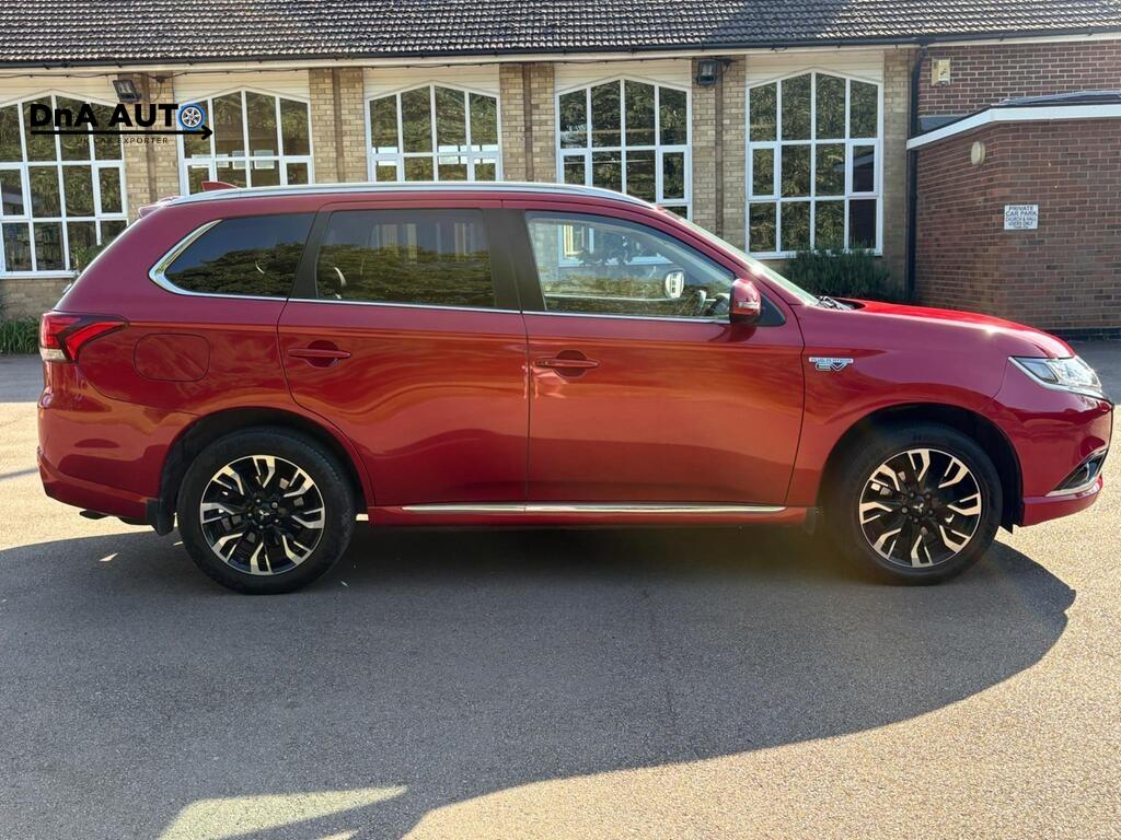 Mitsubishi Outlander 2.0h 12kWh Juro SUV 5dr Petrol Plug-in Hybrid CVT 4WD Euro 6 (s/s) (200 ps)