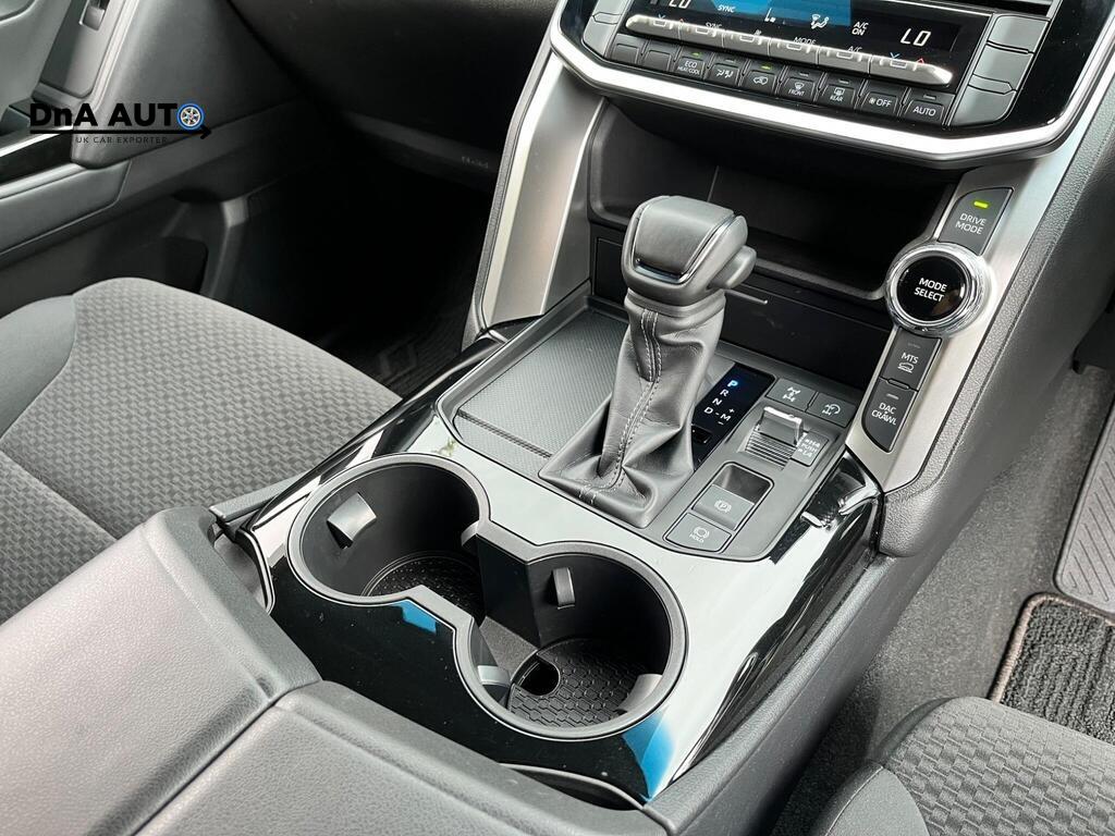 Toyota Land Cruiser 2.5 II SUV (2024 - )