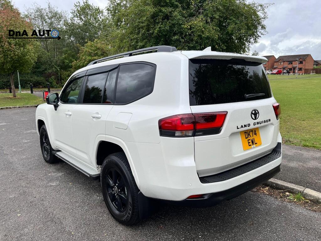 Toyota Land Cruiser 2.5 II SUV (2024 - )