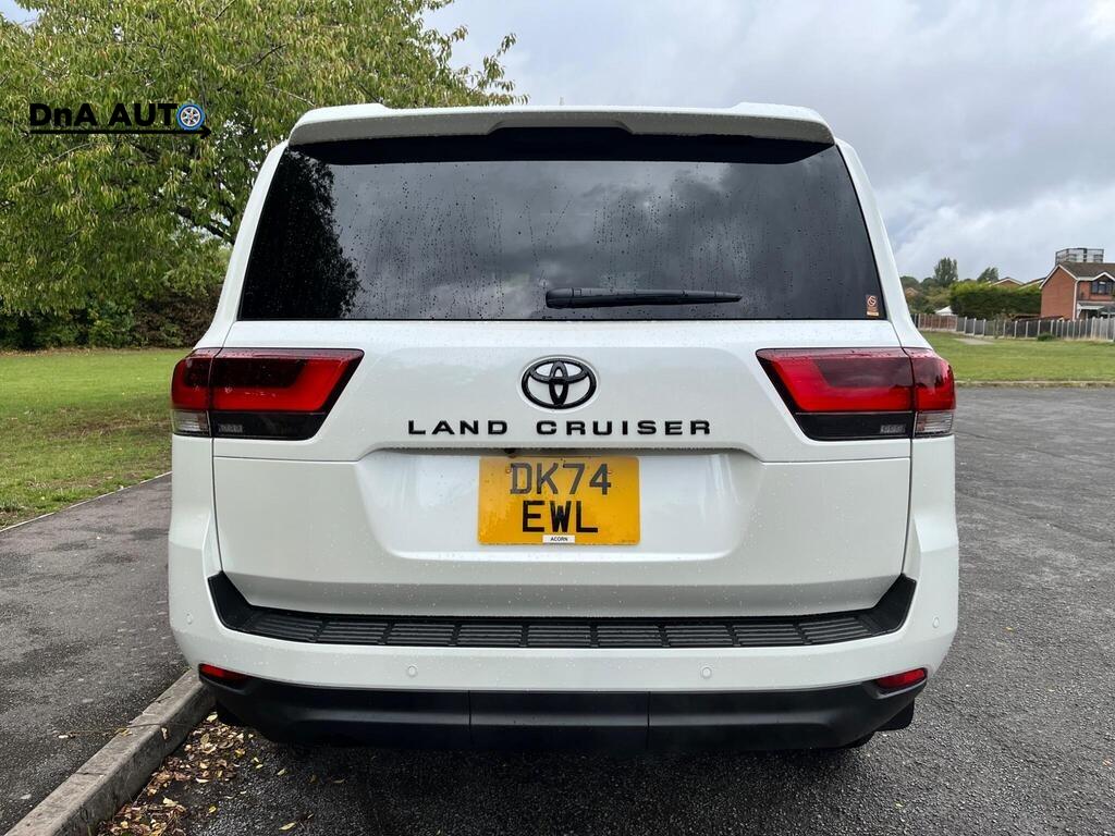 Toyota Land Cruiser 2.5 II SUV (2024 - )