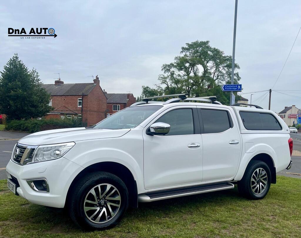 Nissan Navara 2.3 dCi Tekna Pickup Double Cab 4dr Diesel Auto 4WD Euro 6 (190 ps)