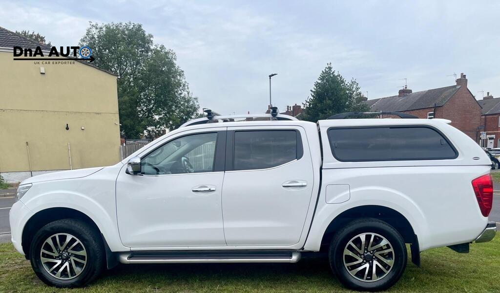 Nissan Navara 2.3 dCi Tekna Pickup Double Cab 4dr Diesel Auto 4WD Euro 6 (190 ps)
