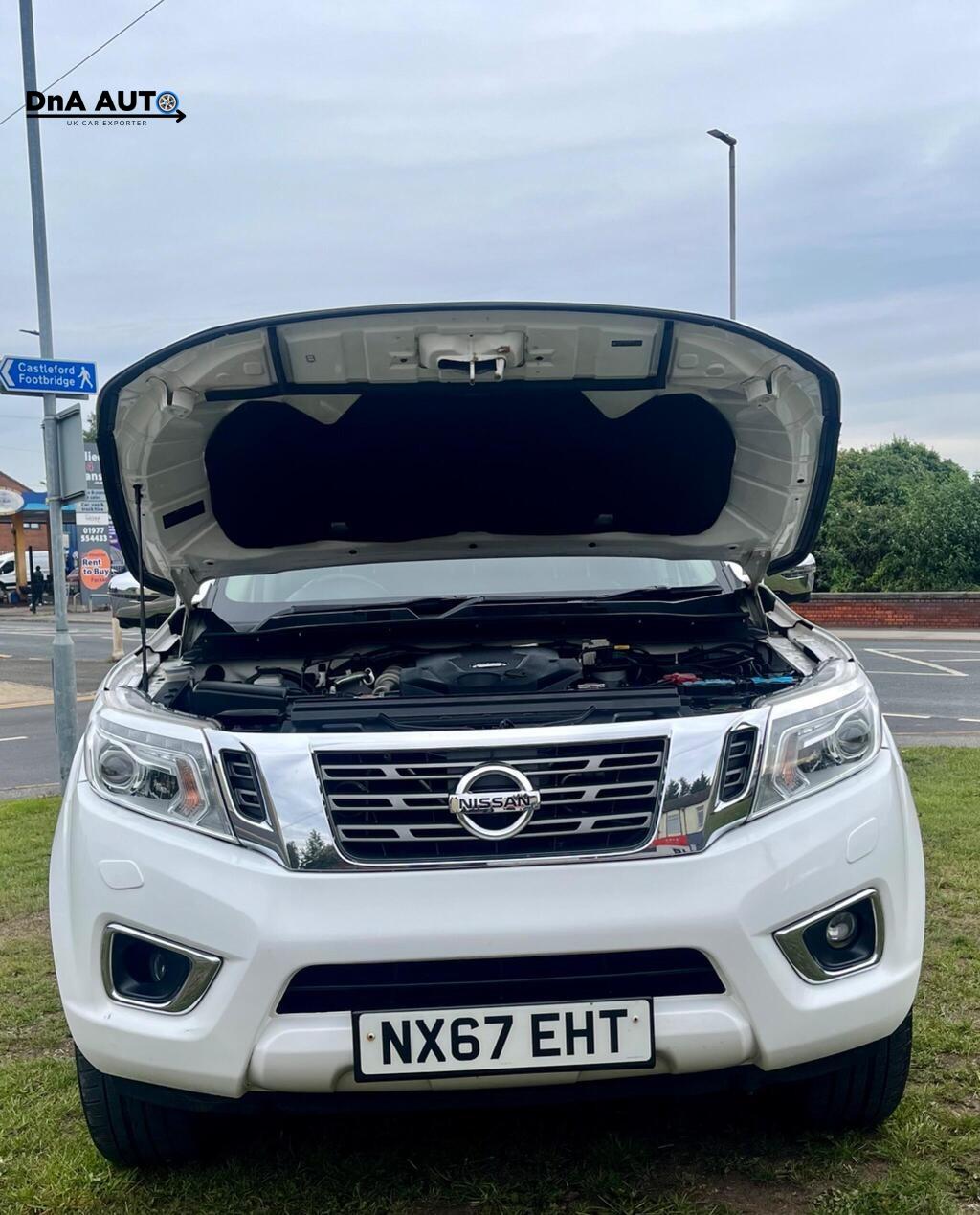 Nissan Navara 2.3 dCi Tekna Pickup Double Cab 4dr Diesel Auto 4WD Euro 6 (190 ps)