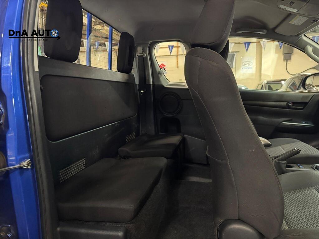 Toyota Hilux 2.4 D-4D Active Pickup Extended Cab 4dr Diesel Manual 4WD Euro 6 (3.5t) (150 ps)