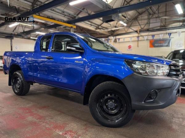 Toyota Hilux 2.4 D-4D Active Pickup Extended Cab 4dr Diesel Manual 4WD Euro 6 (3.5t) (150 ps)