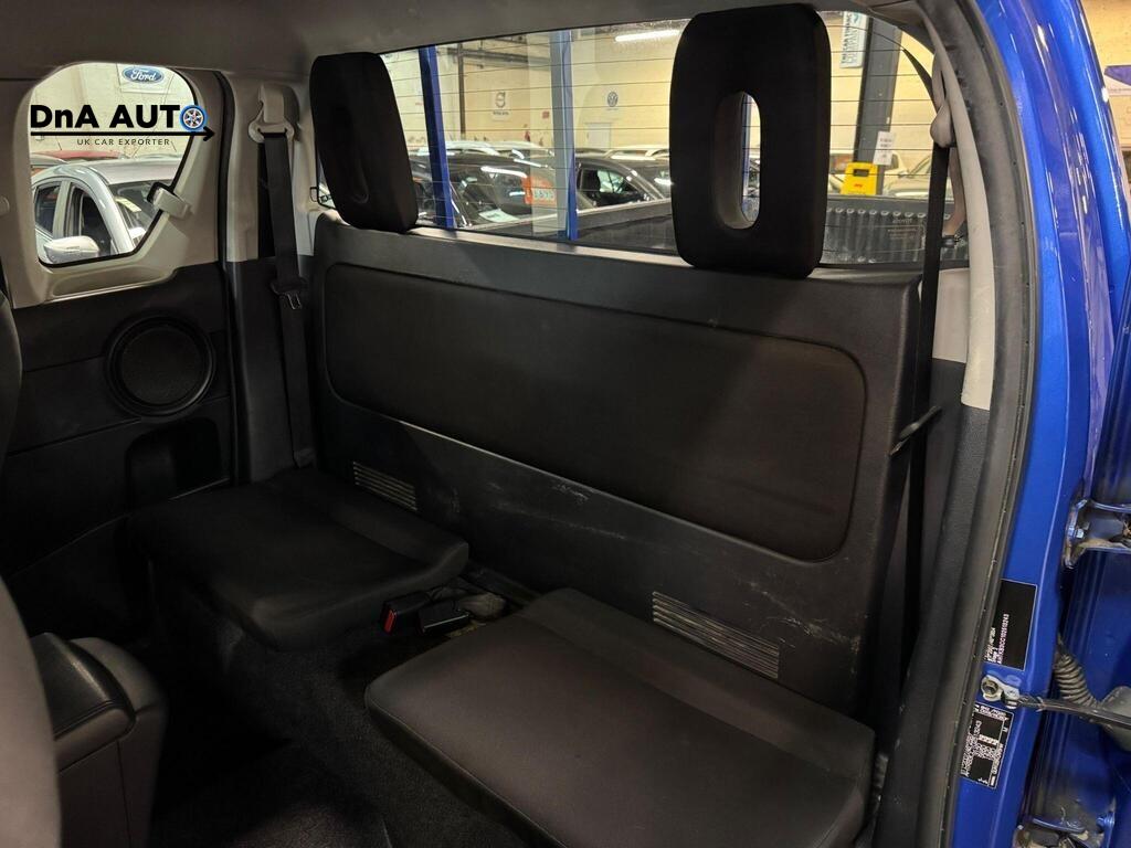 Toyota Hilux 2.4 D-4D Active Pickup Extended Cab 4dr Diesel Manual 4WD Euro 6 (3.5t) (150 ps)