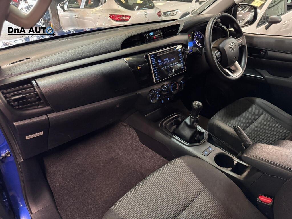 Toyota Hilux 2.4 D-4D Active Pickup Extended Cab 4dr Diesel Manual 4WD Euro 6 (3.5t) (150 ps)
